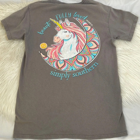 Women’s Simply Southern gray Unicorn 🦄 t-shirt Small - Picture 1 of 5